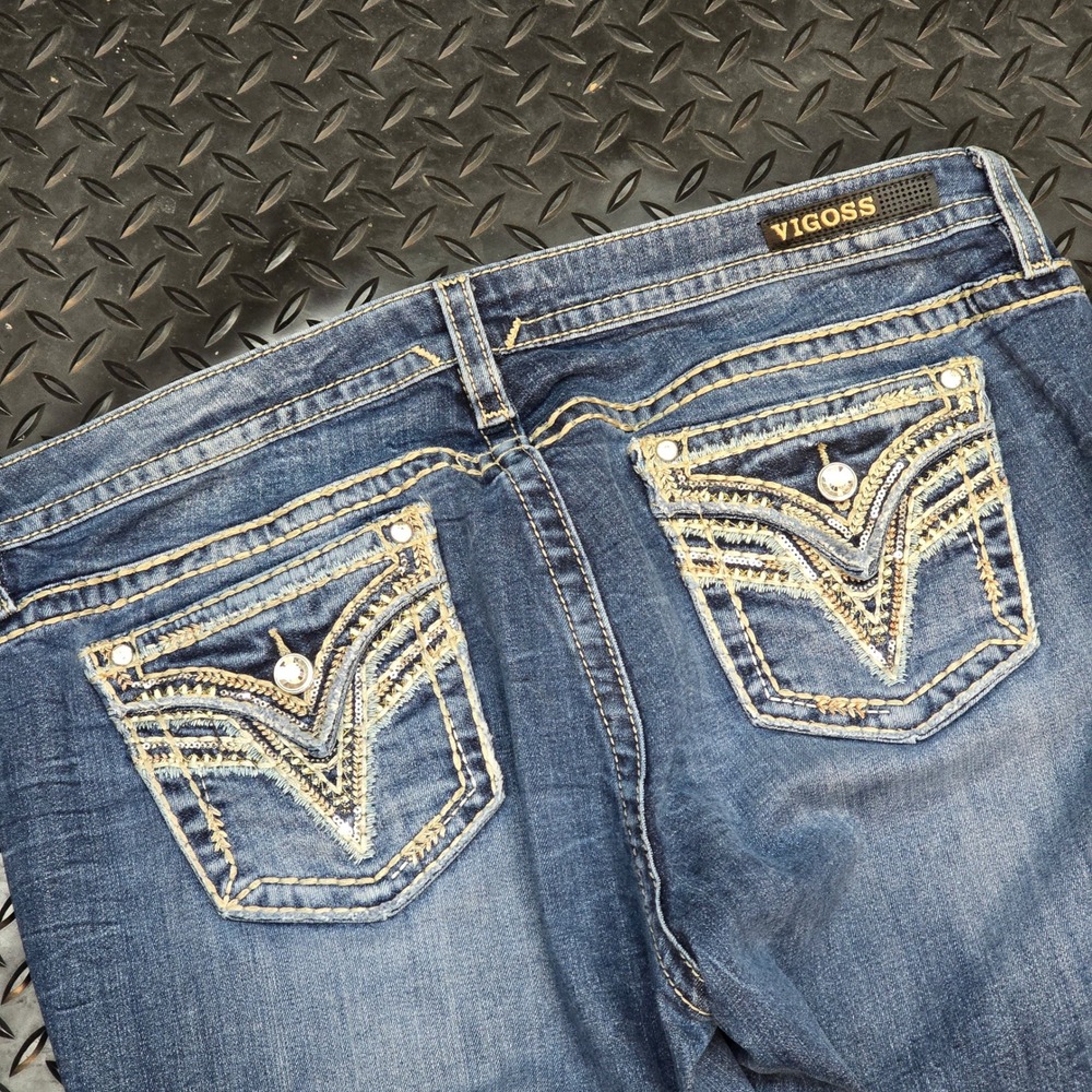 Vigoss Womens Bootcut Jeans Medium Wash Embellished Pockets Frayed Hem Size 20 - Picture 4 of 16